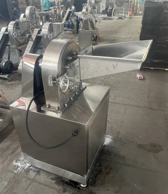 Senegali kliendi ostetud roostevabast terasest purustaja saadeti teele